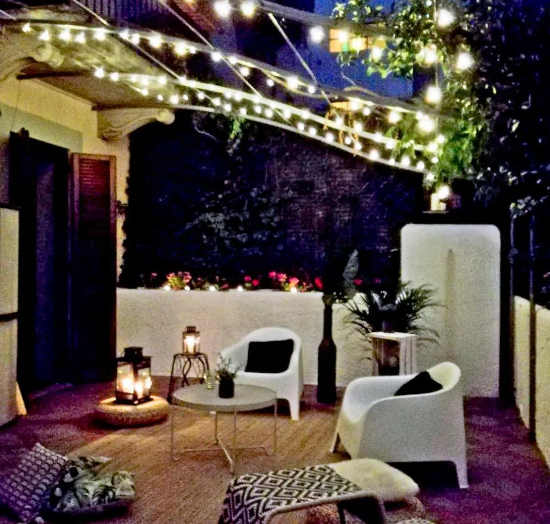 Naviglio Pavese Terrace 2 Camere 15 Min Dal Duomo Mailand Apartment